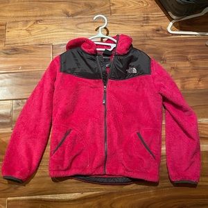Girls Northface fluffy jacket